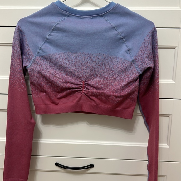 Cropped gymshark long sleeve - Picture 2 of 3